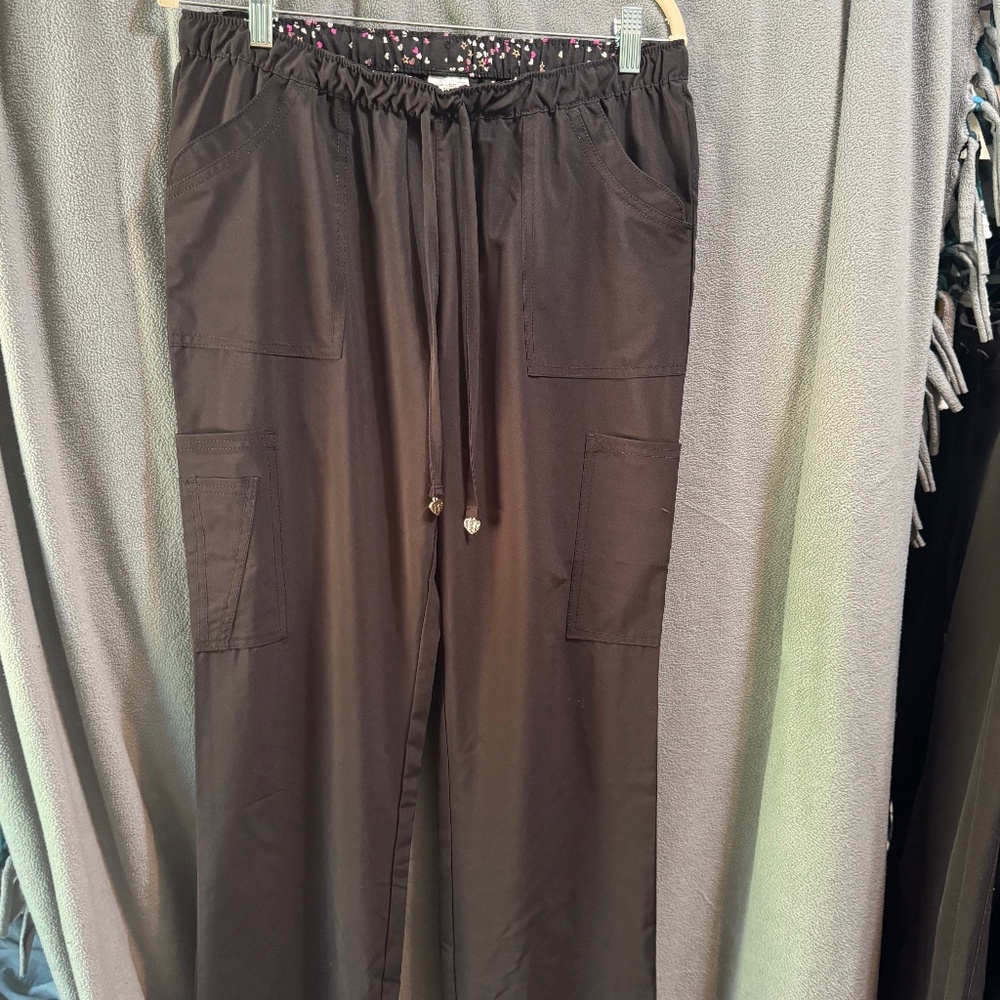 Heart and soul Scrub pants